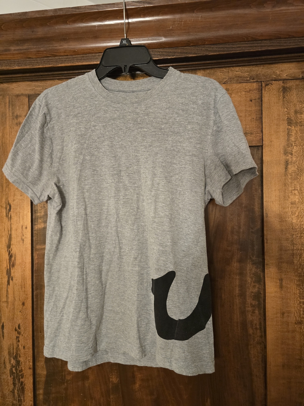O True Religion Men's Heather Gray Short Sleeve Tee with Black Logo Accent Med.